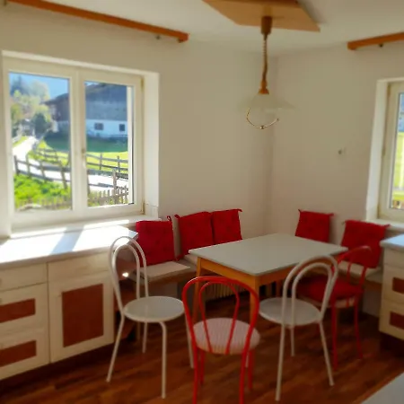 Holiday home Ferienhaus Tuscherlgasse